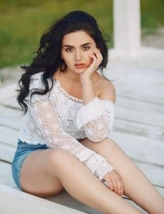 VIP companion girl in Wazirganj – discreet service
